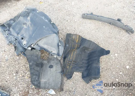 2024 Toyota Sienna Xle/Woodland Edition from USA, damaged, VIN 5TDYSKFC1RS153264